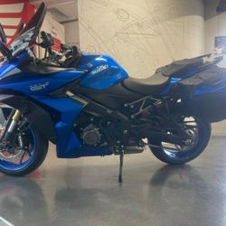 Suzuki GSXS  Paris 10e Arrondissement