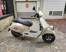 Vespa GTS Issy-les-Moulineaux