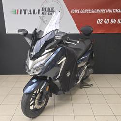 Honda Forza  Rez&eacute;