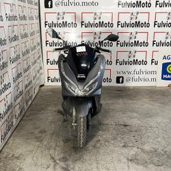 Honda PCX  Arles