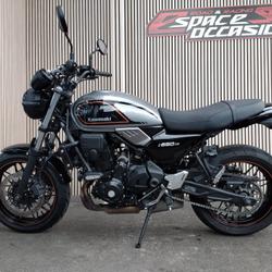 Kawasaki W  Saint-Ouen-l'Aum&ocirc;ne