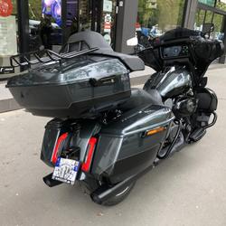 Harley Davidson Street Glide  Paris 17e Arrondissement