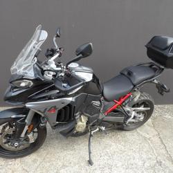 Ducati Multistrada  Villeneuve-Saint-Georges