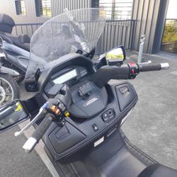 Suzuki Burgman  Tr&eacute;gueux