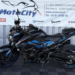 Suzuki GSXS  Pontarlier