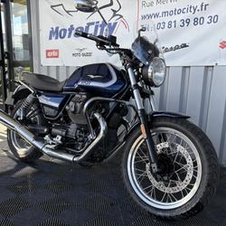 Guzzi V7  Pontarlier