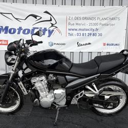 Suzuki GSF  Pontarlier