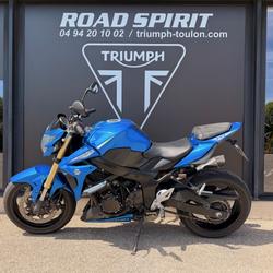 Suzuki GSR 750  Ollioules