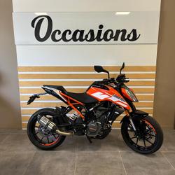 KTM Duke  Saint-Malo