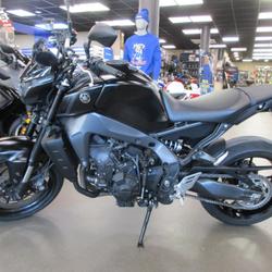 Yamaha MT09  Villeneuve-d'Entraunes