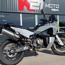 Husqvarna autres  Chen&ocirc;ve