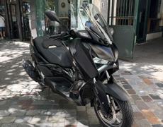 Yamaha X MAX Paris 2e Arrondissement