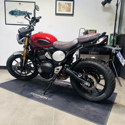 Triumph Scrambler  Montlh&eacute;ry