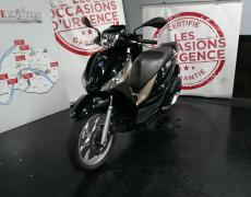 Piaggio Medley Paris 17e Arrondissement