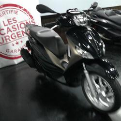 Piaggio Medley  Paris 17e Arrondissement