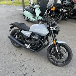 Guzzi V7  Pontivy