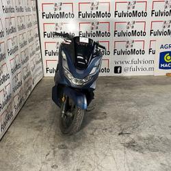 Honda PCX  Arles