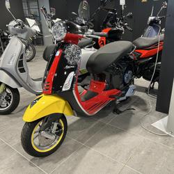 Vespa Primavera  M&eacute;rignac