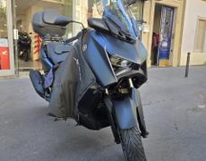 Yamaha X MAX