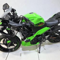 Kawasaki Ninja 400  Pressigny-les-Pins