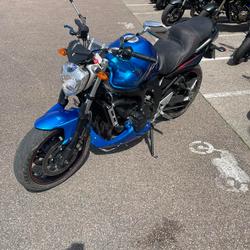 Yamaha FZ6  La Chapelle-Saint-Luc
