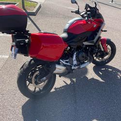 BMW F 900 XR  La Chapelle-Saint-Luc