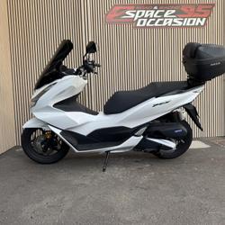 Honda PCX  Saint-Ouen-l'Aum&ocirc;ne