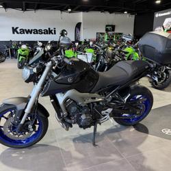 Yamaha MT09  N&icirc;mes