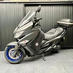 Suzuki Burgman  Saint-Thibault-des-Vignes