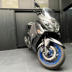 Suzuki Burgman  Saint-Thibault-des-Vignes
