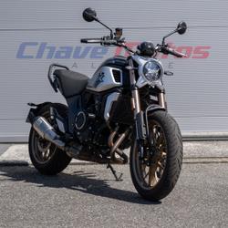 CFMOTO 700 CL-X H&eacute;ritage  Valence