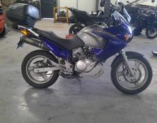 Honda Varadero 125 Arles