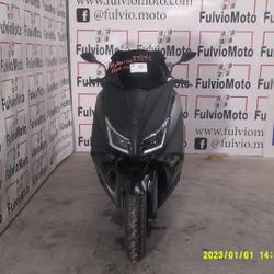 Yamaha T MAX  Arles