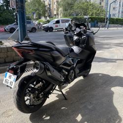 Yamaha T MAX  Pantin