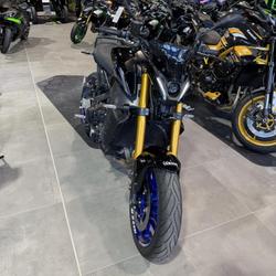 Yamaha MT09  N&icirc;mes