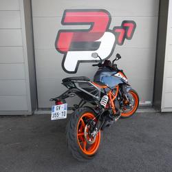 KTM 390 Duke  Vert-Saint-Denis