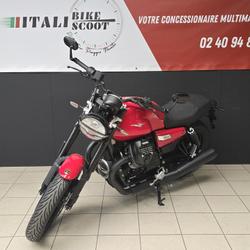 Guzzi V7  Rez&eacute;