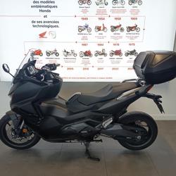 Honda Forza  M&eacute;rignac
