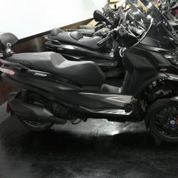 Piaggio MP3  Paris 17e Arrondissement
