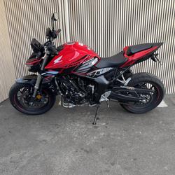 Honda Hornet  Saint-Ouen-l'Aum&ocirc;ne