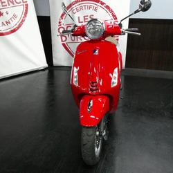 Vespa Primavera  Paris 17e Arrondissement
