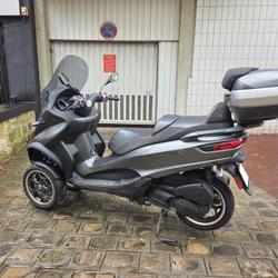 Piaggio MP3  Issy-les-Moulineaux
