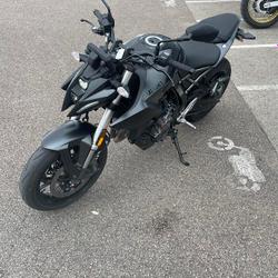 Suzuki GSX  La Chapelle-Saint-Luc
