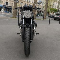 Guzzi V7  Paris 11e Arrondissement