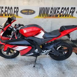 Yamaha YZF R 125  Vitrolles