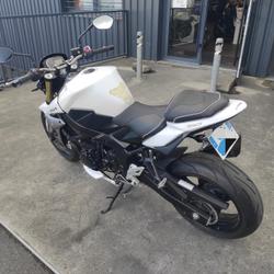 Suzuki GSR 750  Tr&eacute;gueux