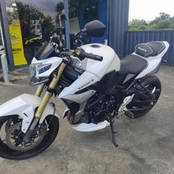 Suzuki GSR 750  Tr&eacute;gueux