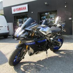 Yamaha YZF R1  Villeneuve-d'Entraunes