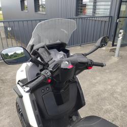 Peugeot Metropolis  Tr&eacute;gueux