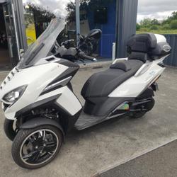 Peugeot Metropolis  Tr&eacute;gueux